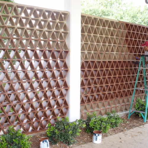 Lattice being painted