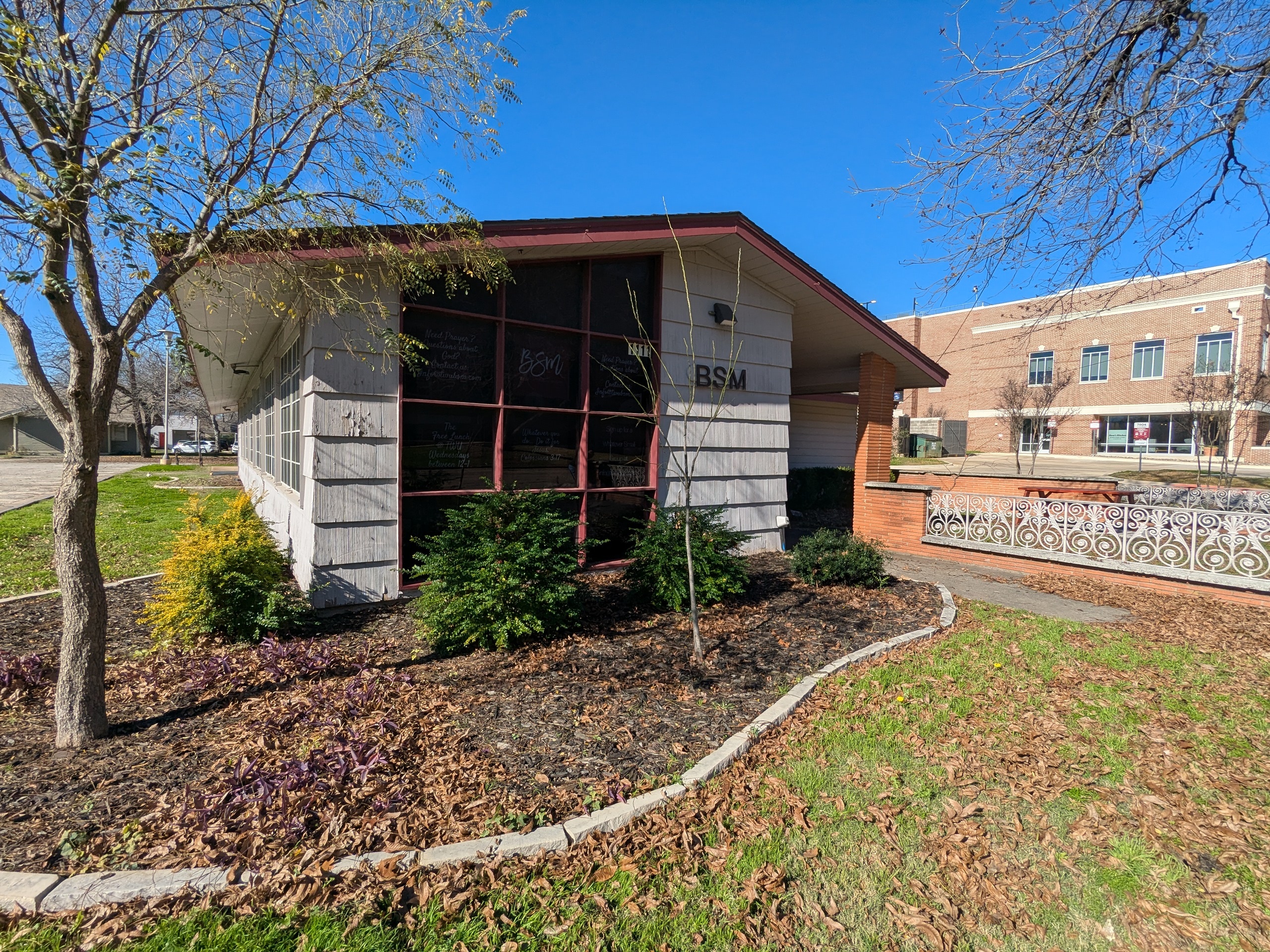 Front of the Baptist Student Union building at 1111 Oakland Street.