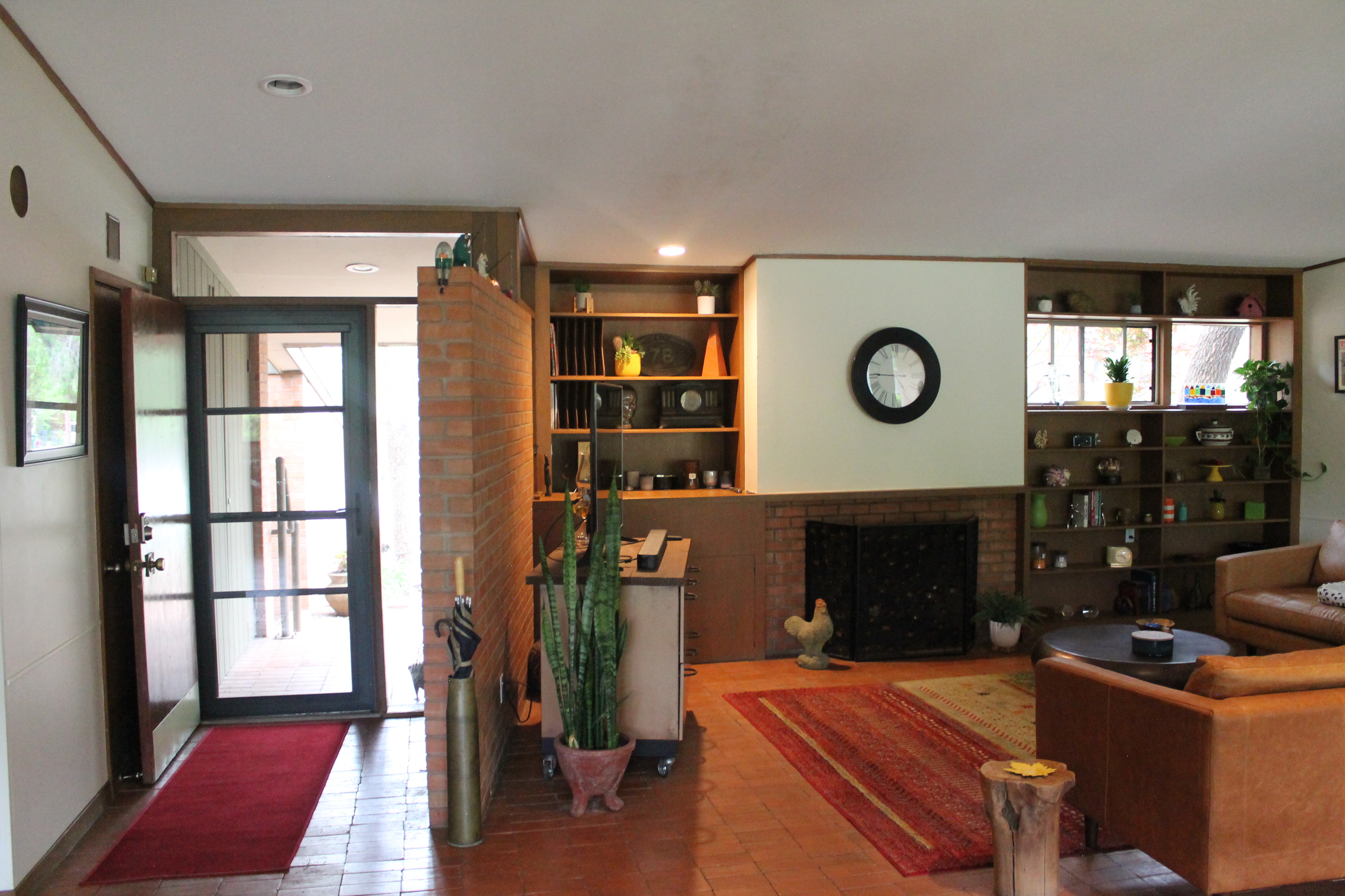 2023_04_19_403 Mimosa St (128).JPG